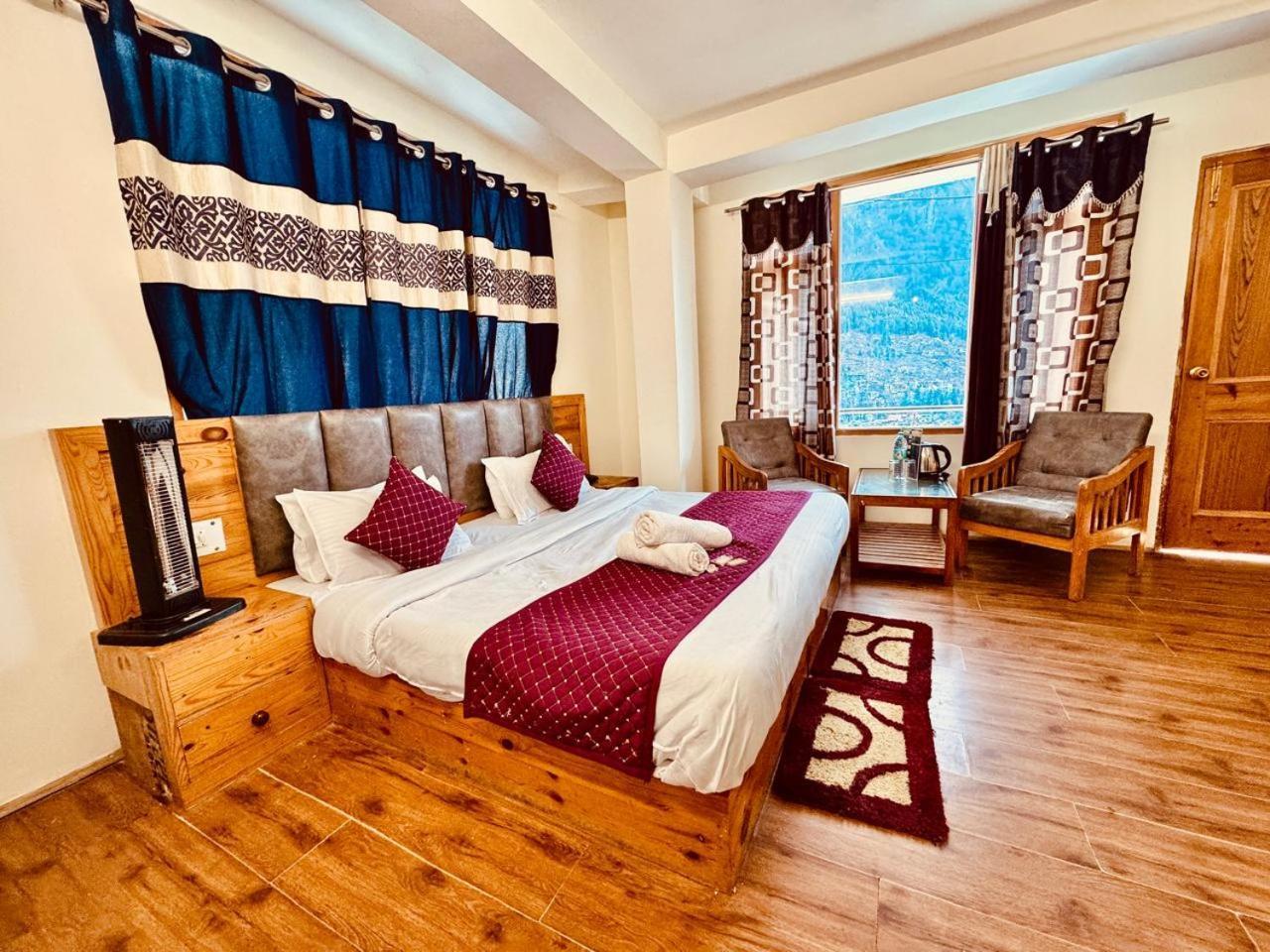 Royal Majestic View Point Lodge Manāli Eksteriør billede